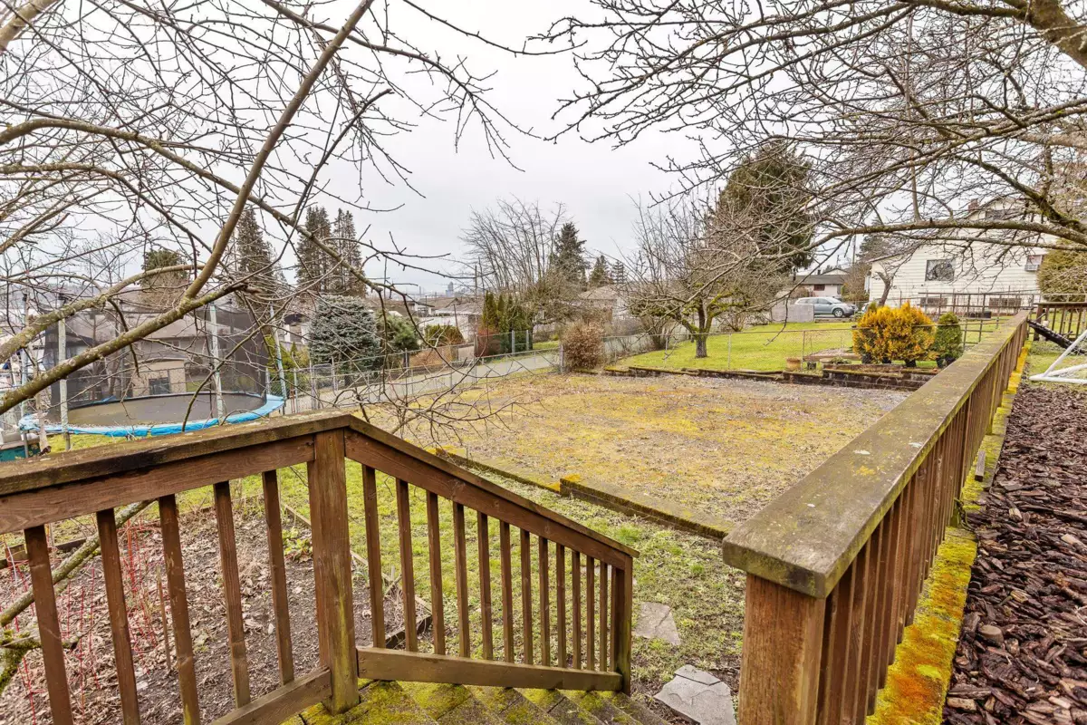 Swimming Pool Photo of 1122 Rochester Avenue, Coquitlam, BC