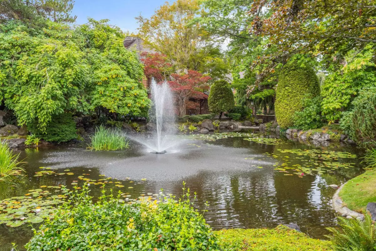 Swimming Pool Photo of 17 6600 Lucas Road, Richmond, BC