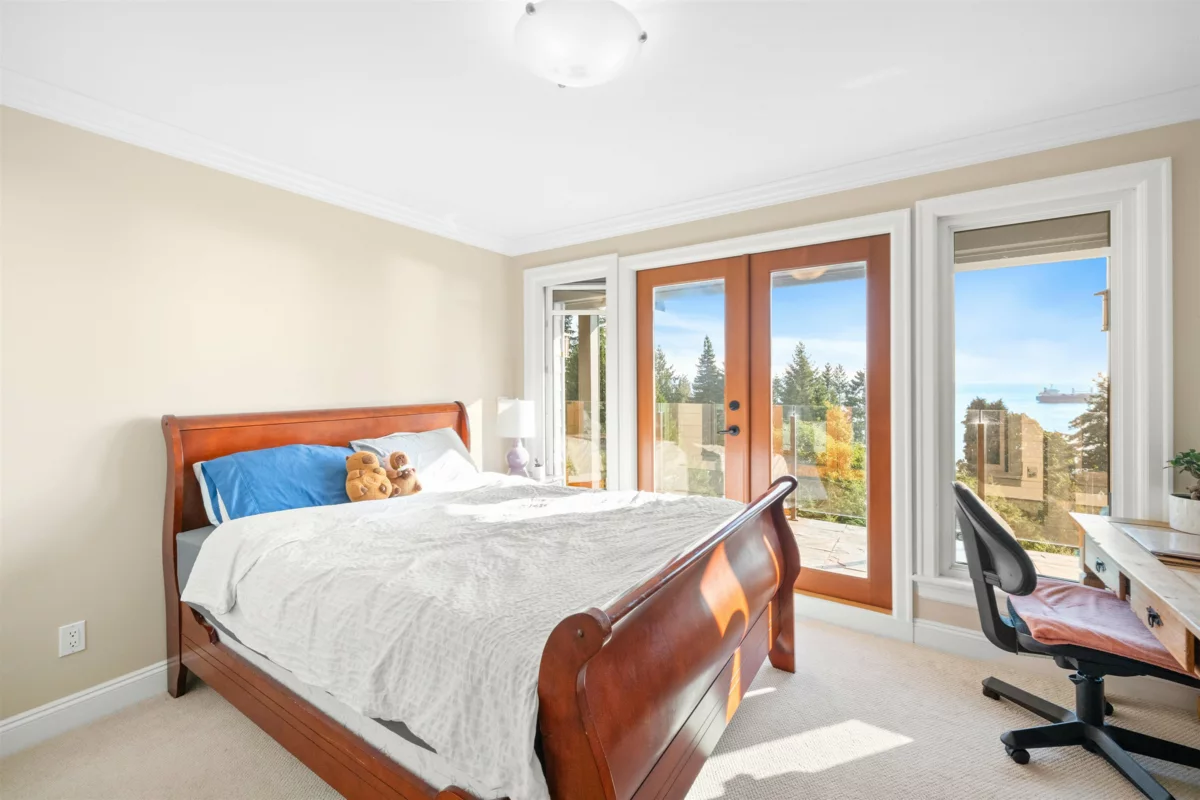 Bedroom 4 Photo of 1408 31st Street, West Vancouver, BC