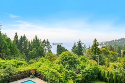 Outdoor Patio Photo of 1408 31st Street, West Vancouver, BC