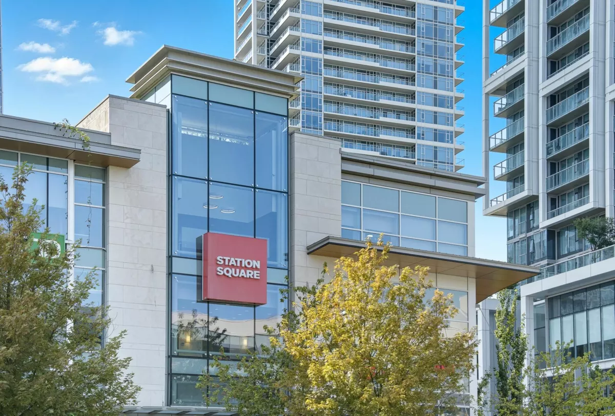 Kitchen Island Photo of 2603 4688 Kingsway, Burnaby, BC