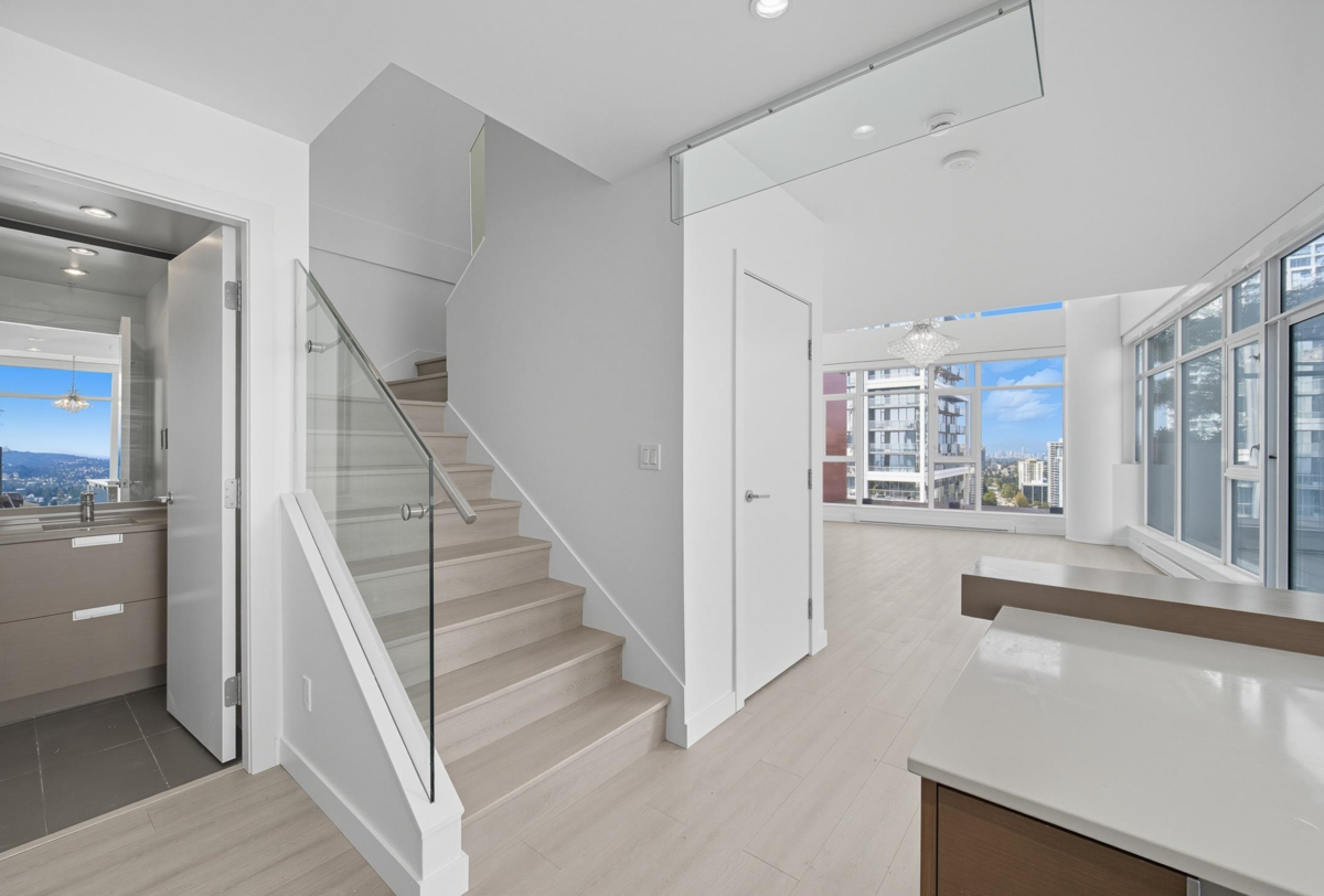 Primary Bedroom Photo of 2603 4688 Kingsway, Burnaby, BC