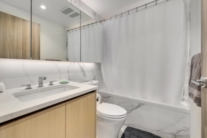 Kitchen Photo of 2609 9887 Whalley Boulevard, Surrey, BC