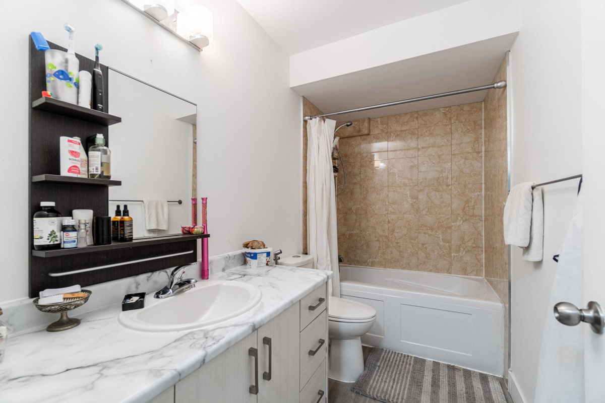 Front Yard Photo of 9540 Woodward Street, Mission, BC