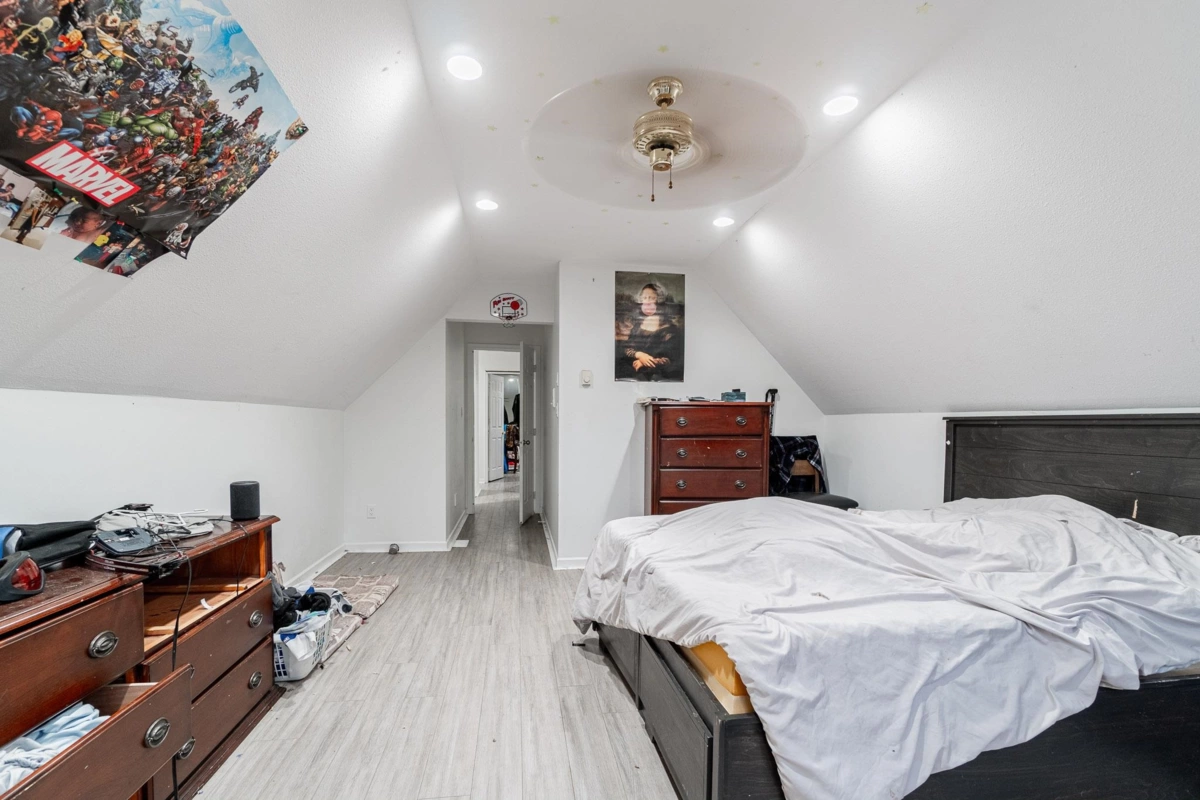 Mudroom Photo of 9540 Woodward Street, Mission, BC