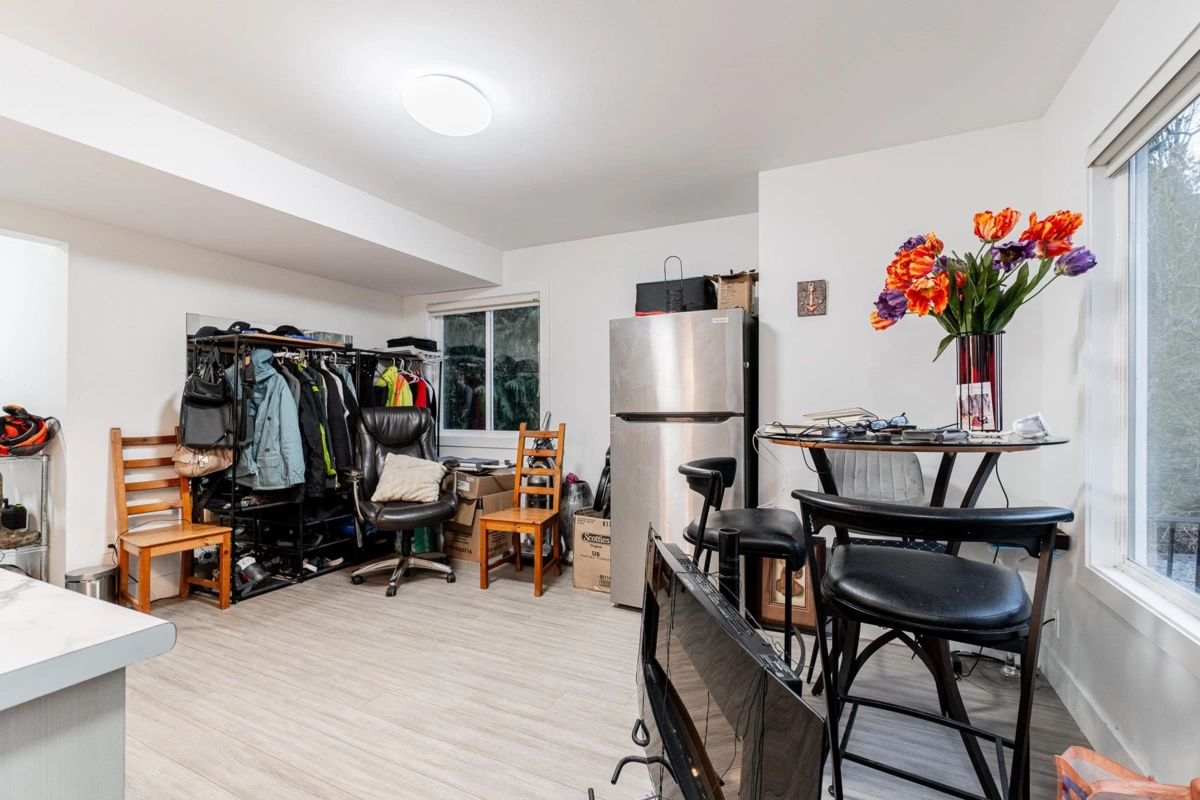 Outdoor Deck Photo of 9540 Woodward Street, Mission, BC