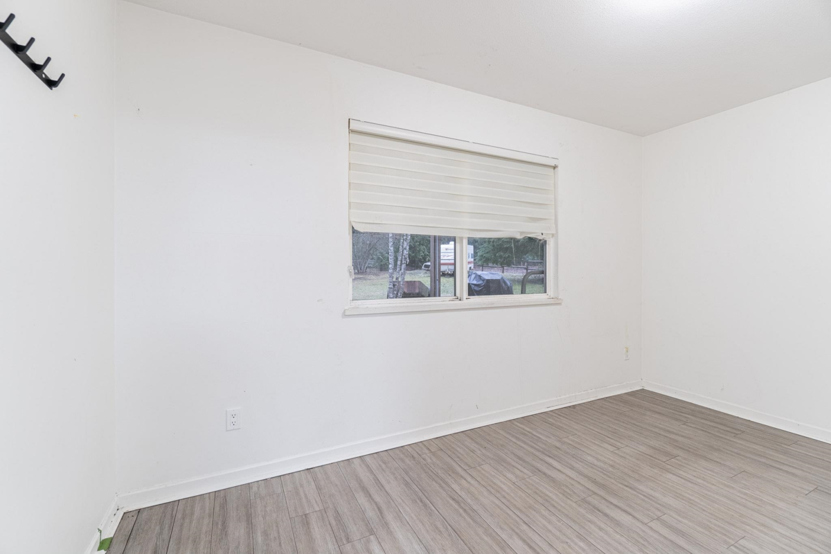 Swimming Pool Photo of 9540 Woodward Street, Mission, BC