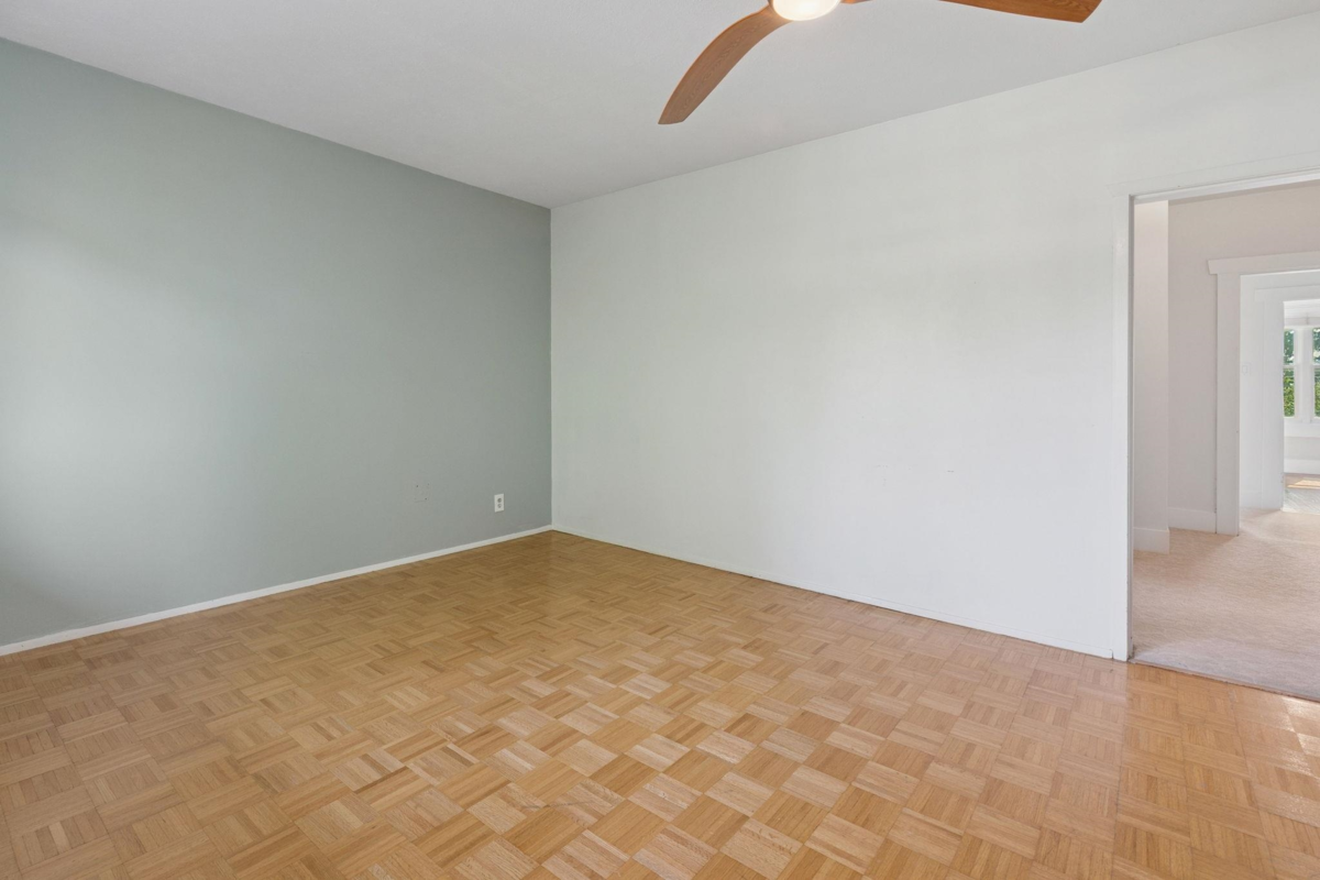 Bedroom 4 Photo of 1025 Hamilton Street, New Westminster, BC