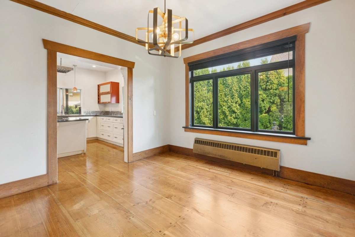 Breakfast Nook Photo of 1025 Hamilton Street, New Westminster, BC