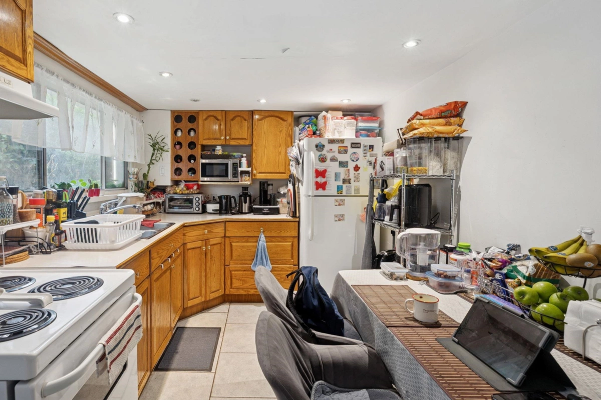 Fitness Center Photo Near 1025 Hamilton Street, New Westminster, BC