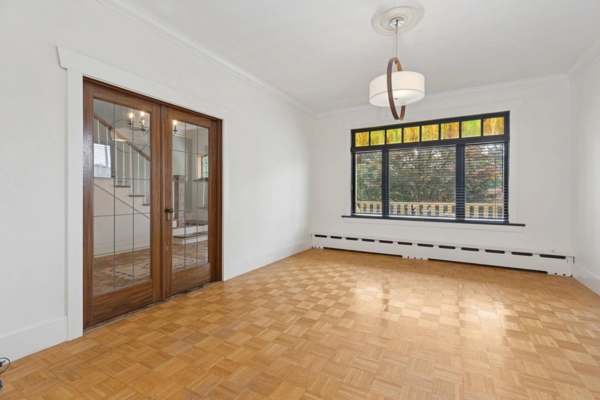 Kitchen Photo of 1025 Hamilton Street, New Westminster, BC