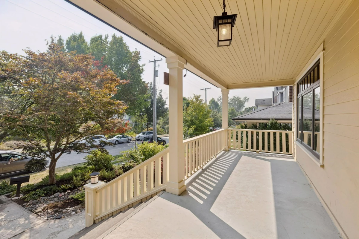 Living Room Photo of 1025 Hamilton Street, New Westminster, BC