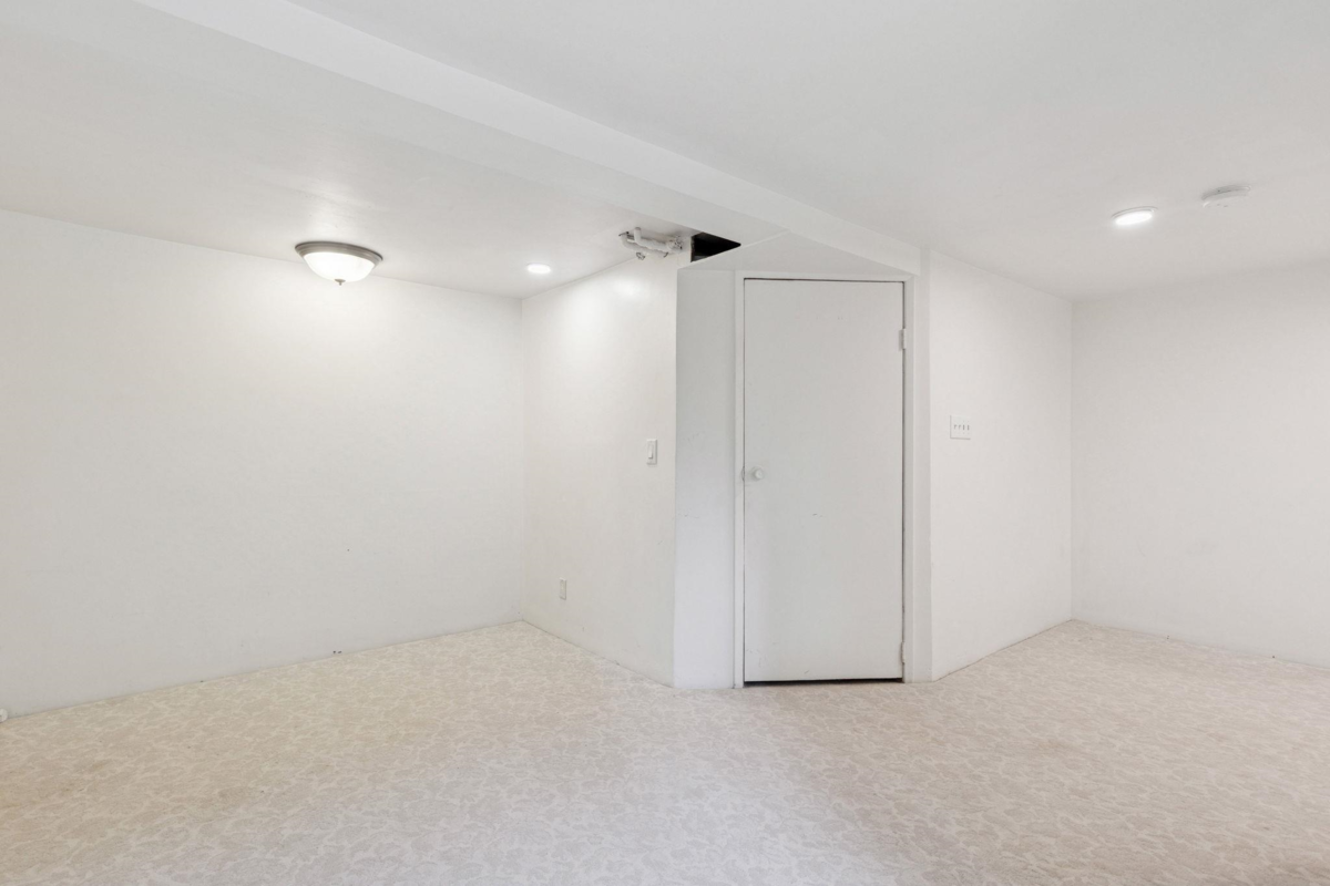 Mudroom Photo of 1025 Hamilton Street, New Westminster, BC