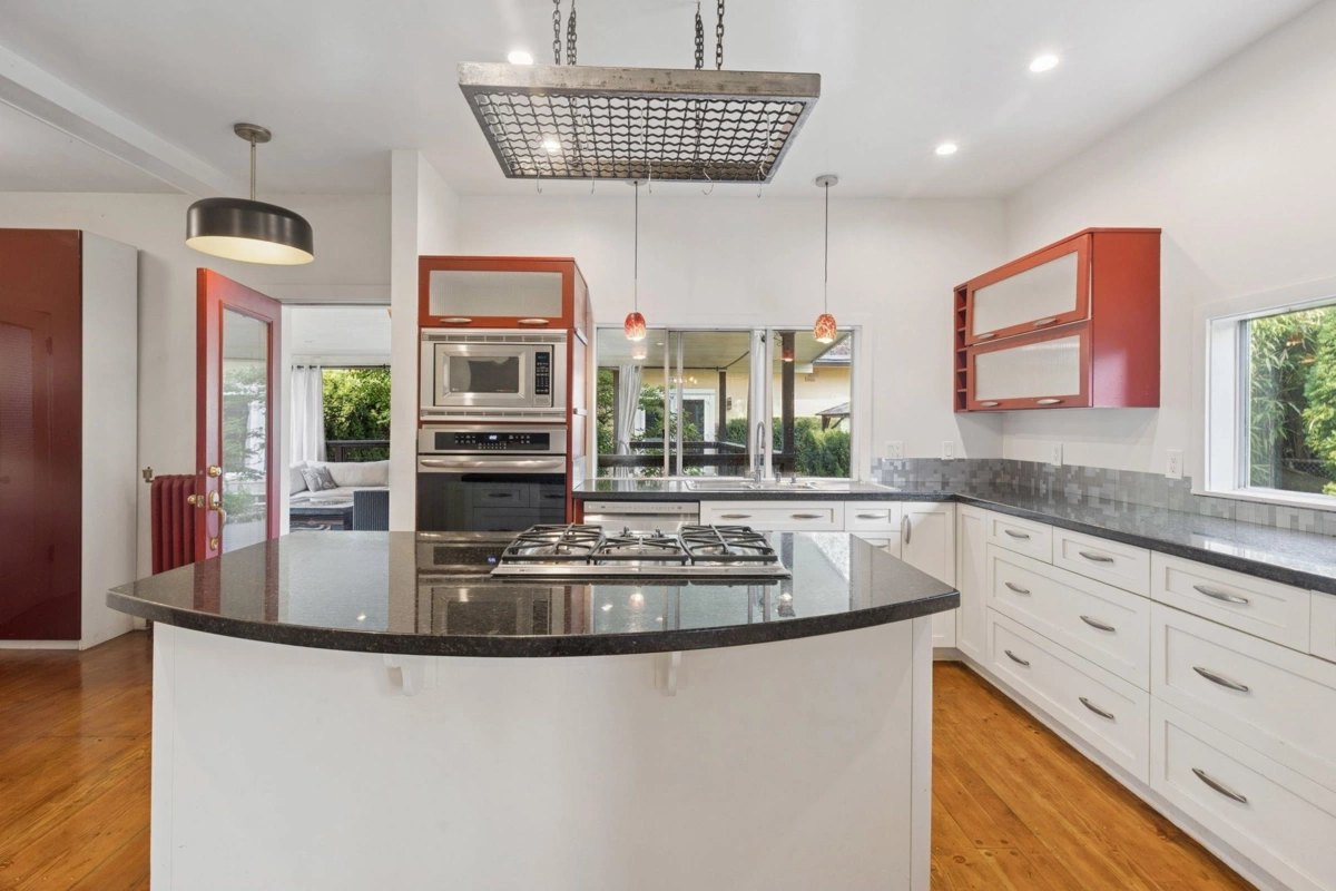 Primary Bedroom Photo of 1025 Hamilton Street, New Westminster, BC