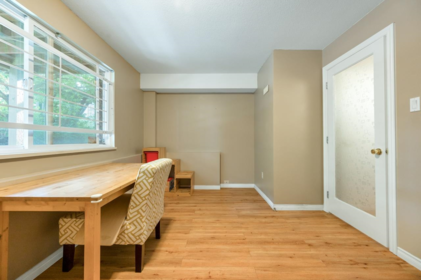 Entry Foyer Photo of 122 3880 Westminster Highway, Richmond, BC