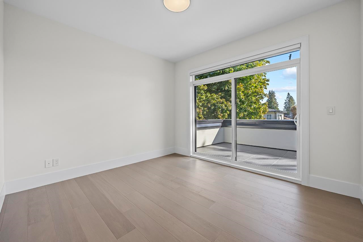 Backyard Photo of 687 Folsom Street, Coquitlam, BC