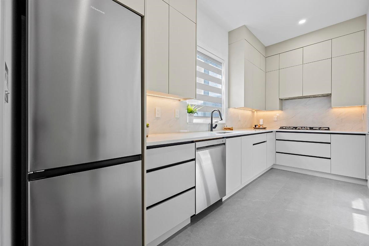 Office / Den Photo of 687 Folsom Street, Coquitlam, BC