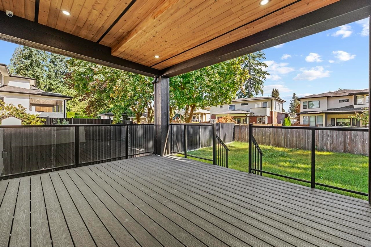 Powder Room Photo of 687 Folsom Street, Coquitlam, BC