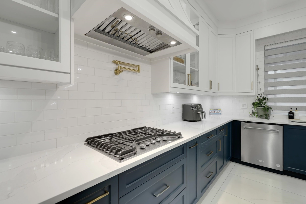 Guest Bathroom Photo of 6499 132 Street, Surrey, BC