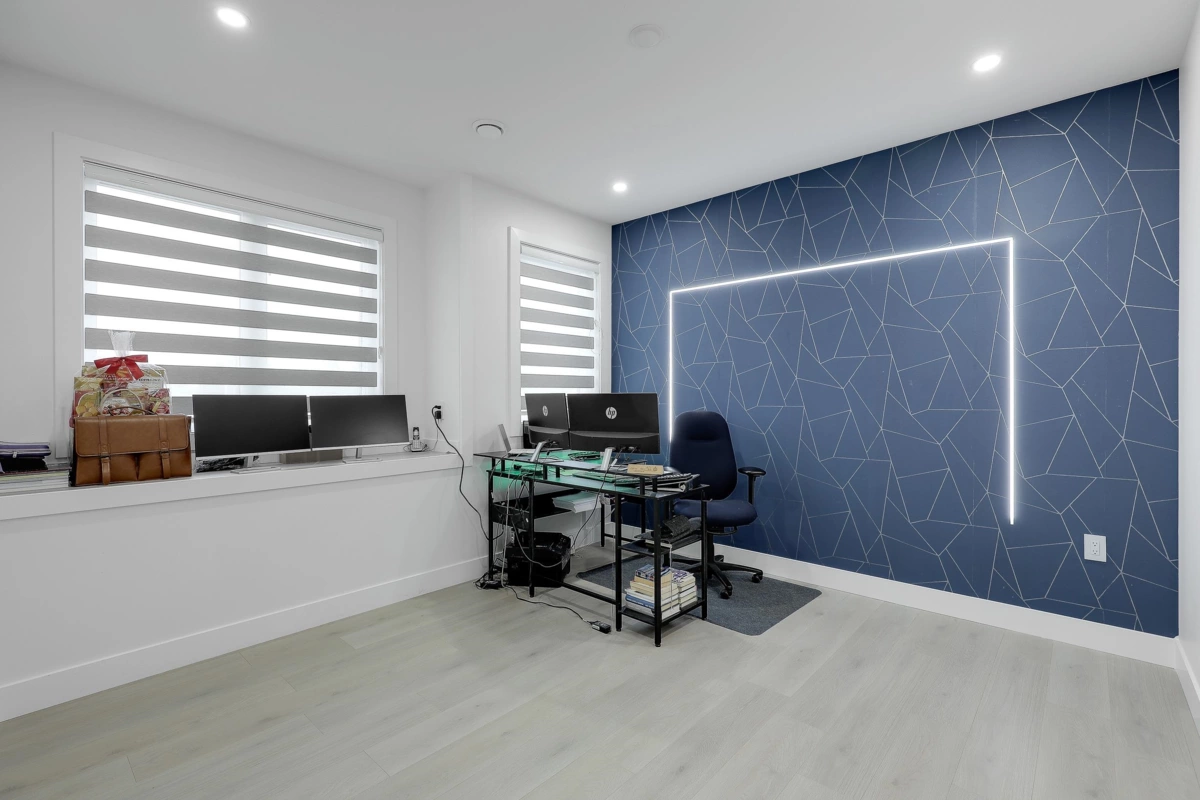 Outdoor Deck Photo of 6499 132 Street, Surrey, BC