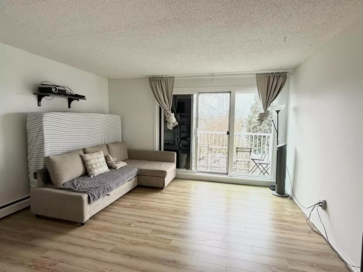 Family Room Photo of 304 7280 Lindsay Road, Richmond, BC