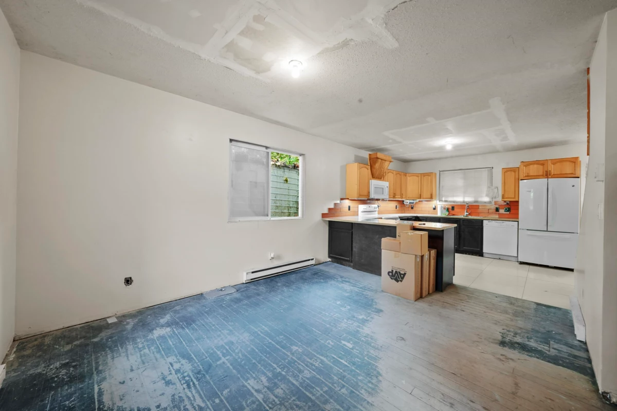 Bedroom 2 Photo of 26814 Dewdney Trunk Road, Maple Ridge, BC