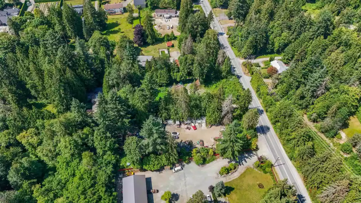 Family Room Photo of 26814 Dewdney Trunk Road, Maple Ridge, BC