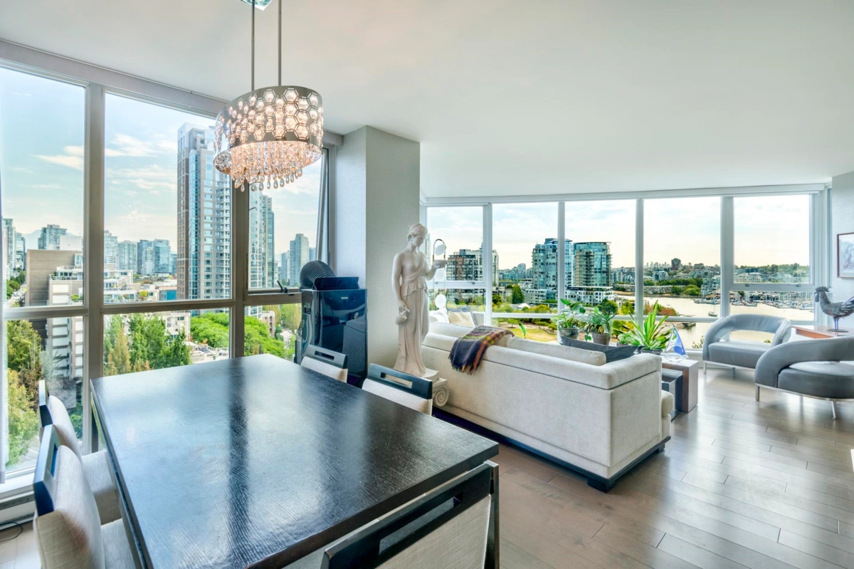 Dining Area Photo of 1207 1408 Strathmore Mews, Vancouver, BC