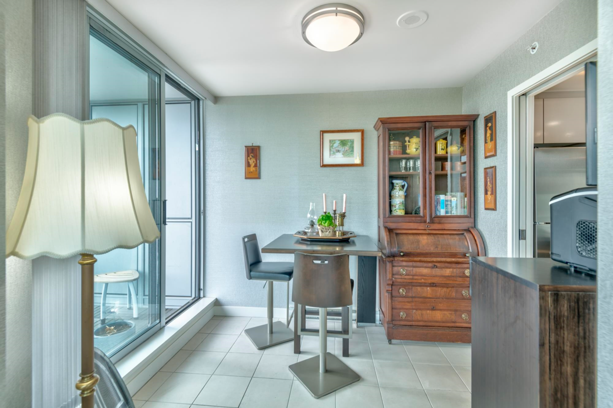 Walk-In Closet Photo of 1207 1408 Strathmore Mews, Vancouver, BC