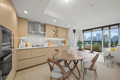 1206 1768 Cook Street, Vancouver, BC, Vancouver — Apartment/Condo for sale