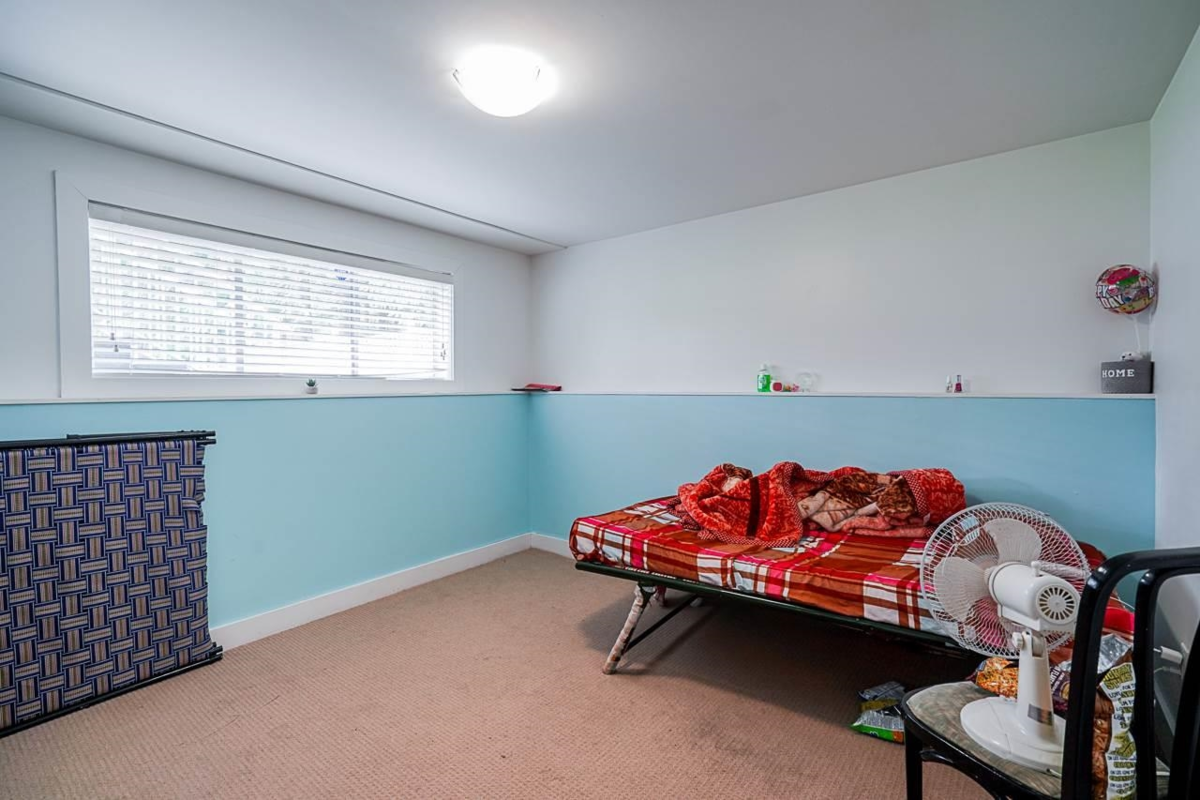 Front Yard Photo of 2212 Grant Street, Abbotsford, BC