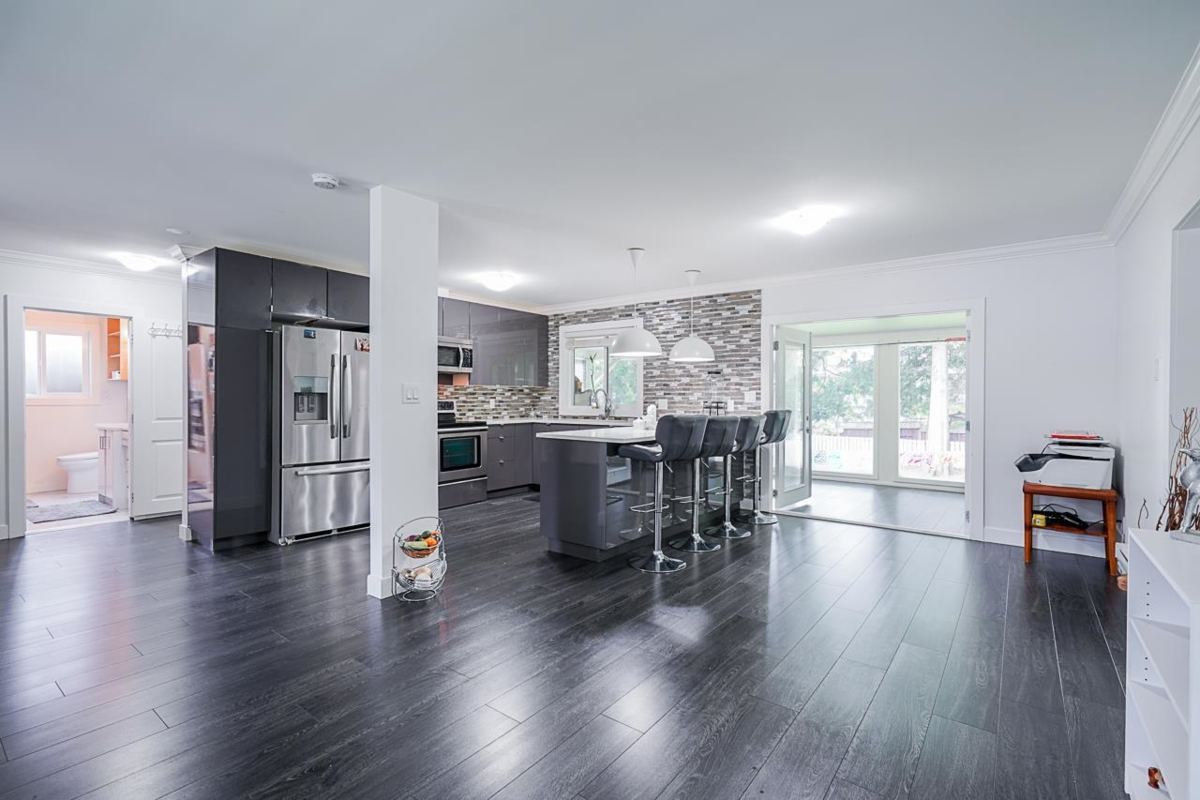 Living Room Photo of 2212 Grant Street, Abbotsford, BC