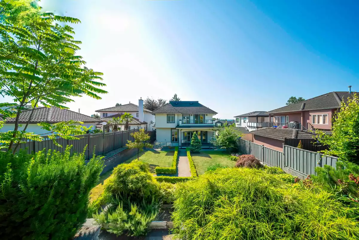 Outdoor Kitchen Photo of 7525 13th Avenue, Burnaby, BC