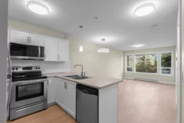 202 46150 Bole Avenue, Chilliwack, BC