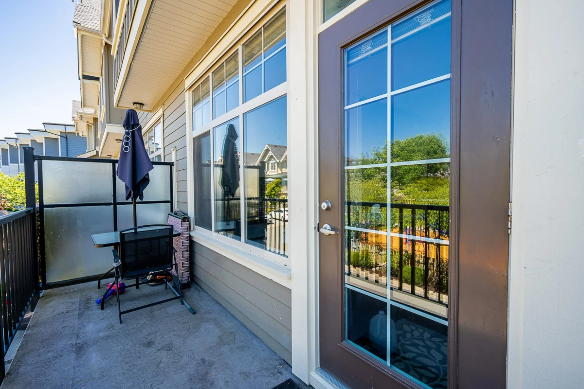 Backyard Photo of 5 19525 73 Avenue, Surrey, BC