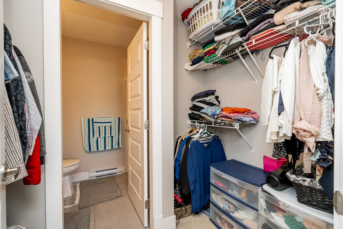 Basement Recreation Room Photo of 5 19525 73 Avenue, Surrey, BC