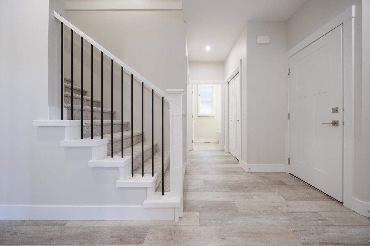 Family Room Photo of 103 6211 Chilliwack River Road, Chilliwack, BC