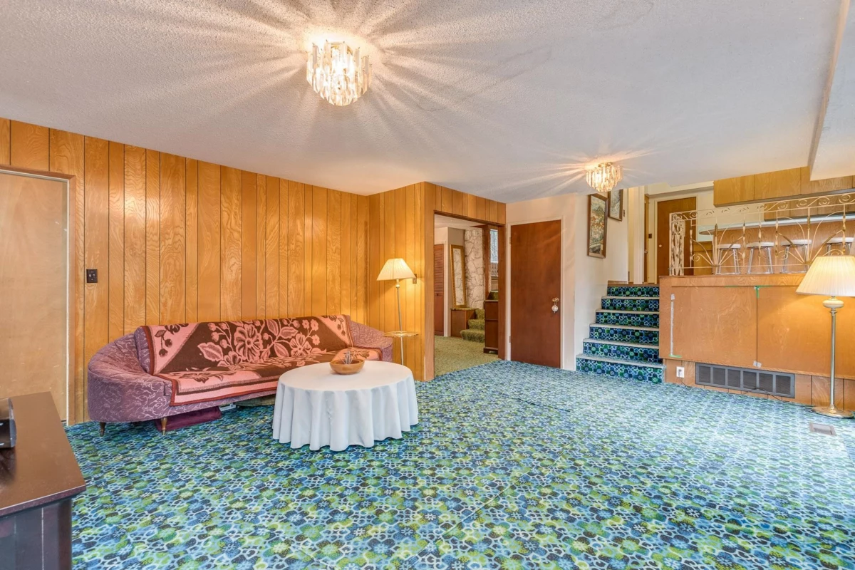 Kitchen Island Photo of 14457 110 Avenue, Surrey, BC