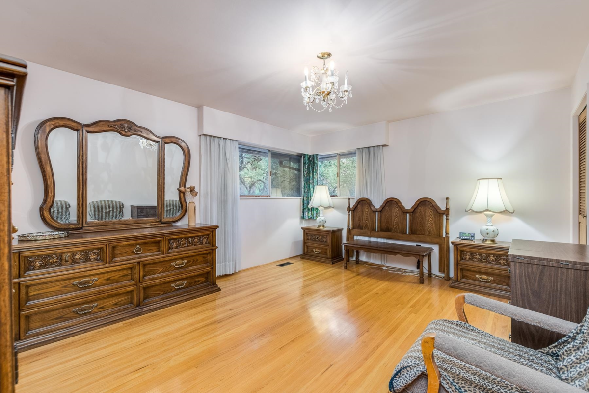 Laundry Room Photo of 14457 110 Avenue, Surrey, BC