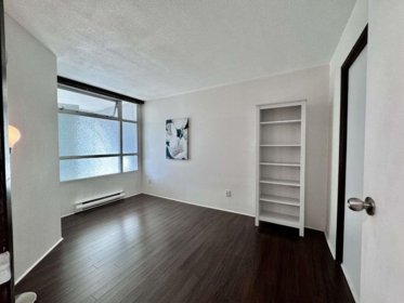 Loft / Bonus Room Photo of 810 438 Seymour Street, Vancouver, BC