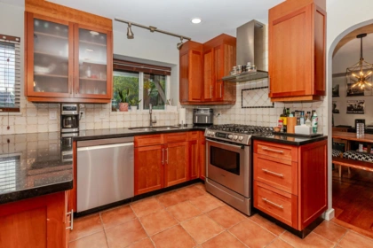 Powder Room Photo of 2183 128 Street, Surrey, BC
