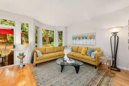 37 7500 Cumberland Street, Burnaby, BC, Burnaby — Townhouse for sale
