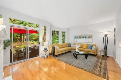 37 7500 Cumberland Street, Burnaby, BC, Burnaby — Townhouse for sale