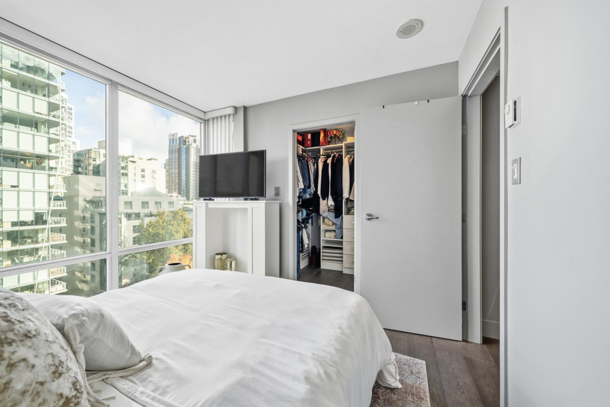 Bedroom 3 Photo of 906 1438 Richards Street, Vancouver, BC