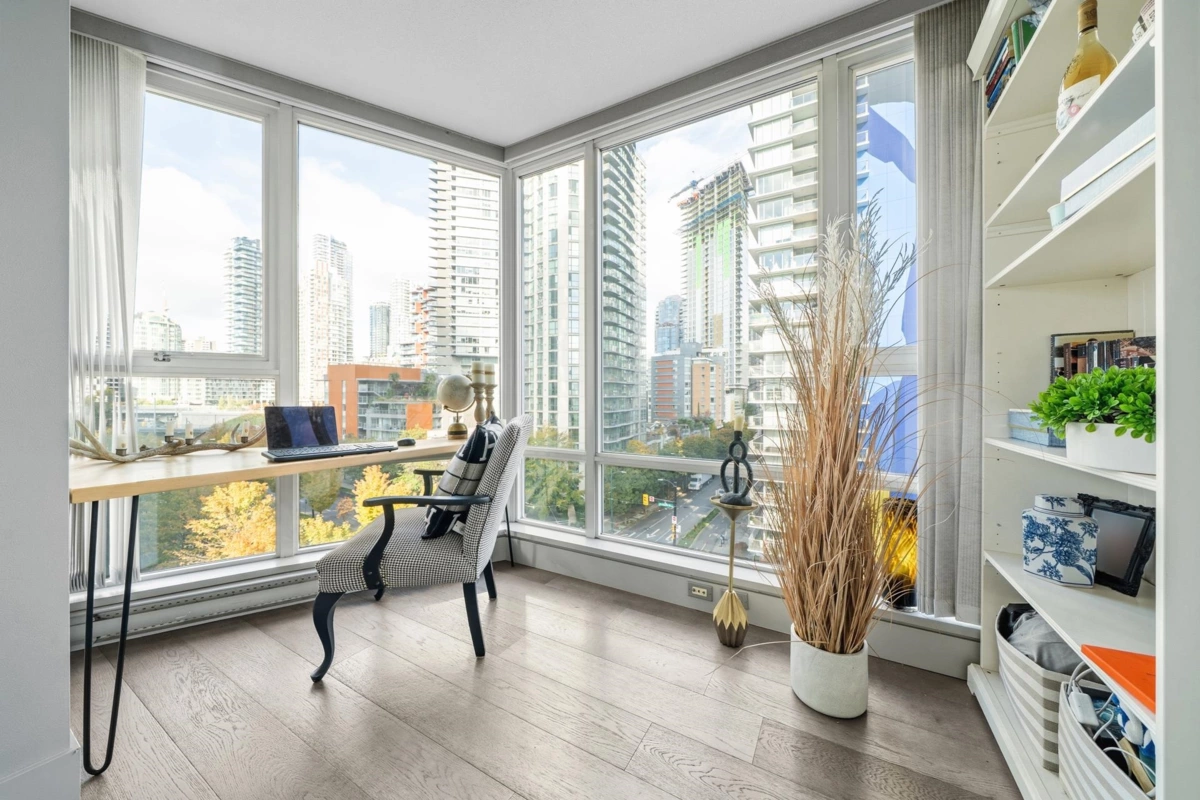Primary Bathroom Photo of 906 1438 Richards Street, Vancouver, BC