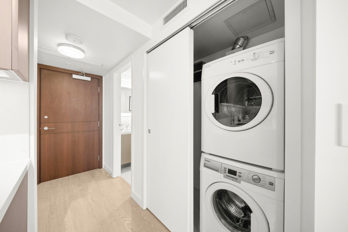 Kitchen Photo of 617 8833 Hazelbridge Way, Richmond, BC