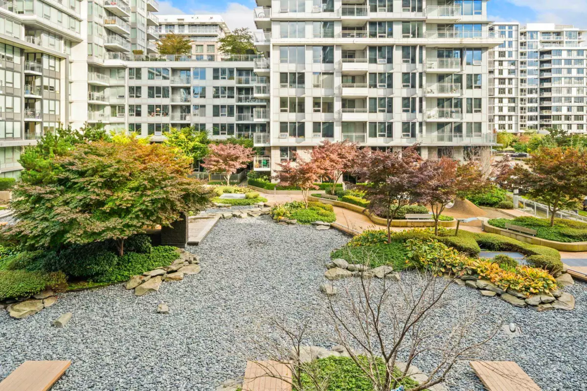 Office / Den Photo of 617 8833 Hazelbridge Way, Richmond, BC