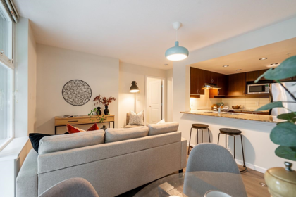 311 9262 University Crescent, Burnaby, BC, Burnaby — Apartment/Condo for sale