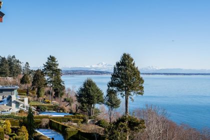 Primary Bedroom Photo of 13158 13 Avenue, Surrey, BC