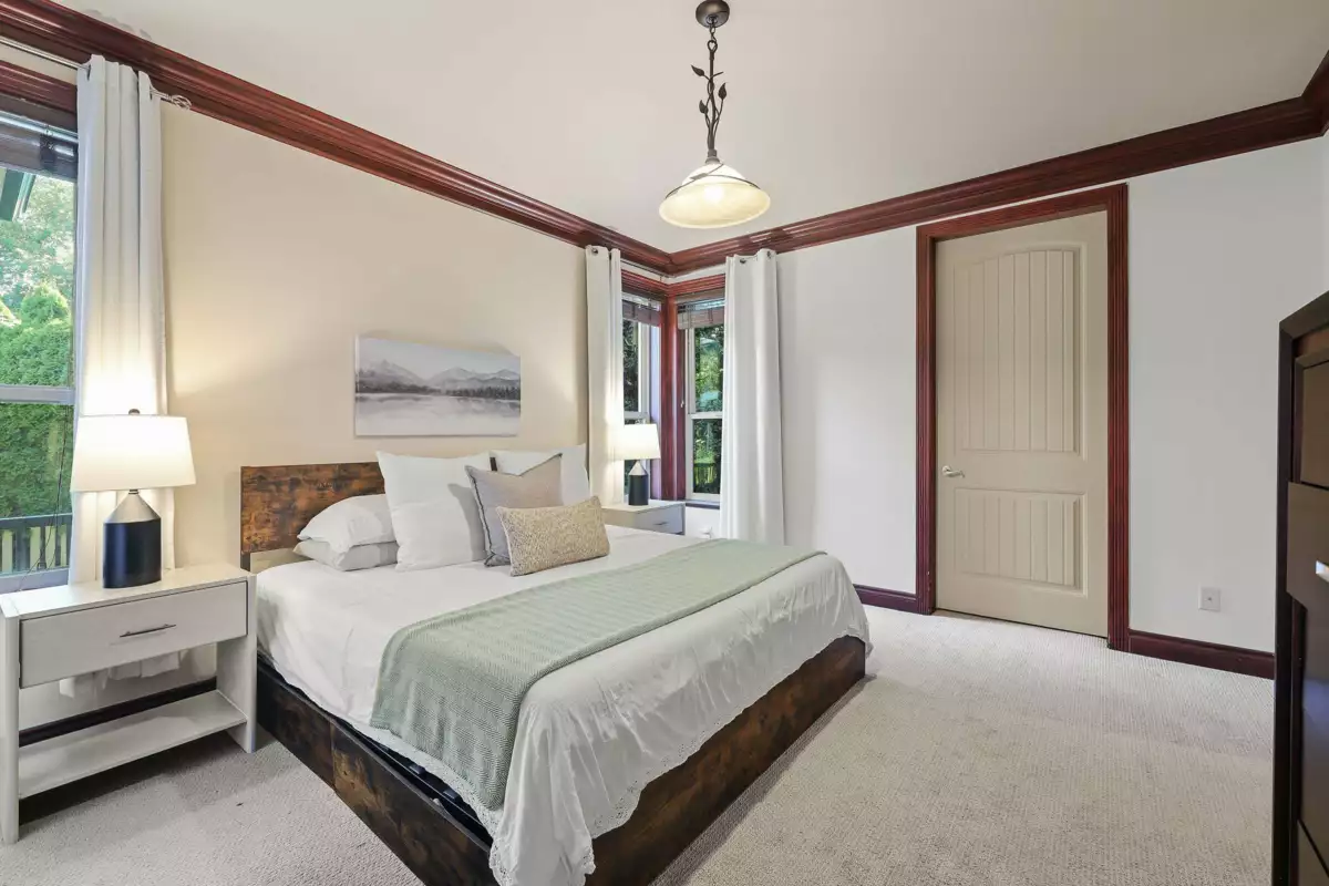 Basement Recreation Room Photo of 19695 71 Avenue, Surrey, BC